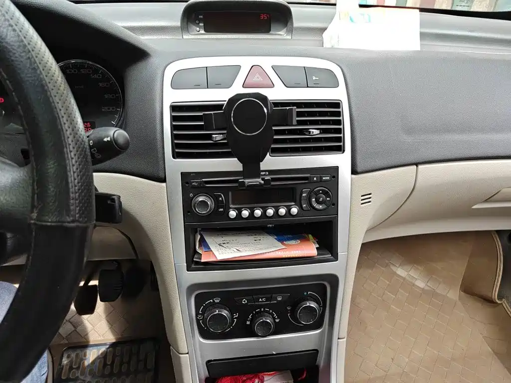 Peugeot 307 — миниатюра 9