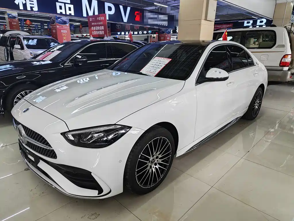 Mercedes-Benz C-Class 2025
