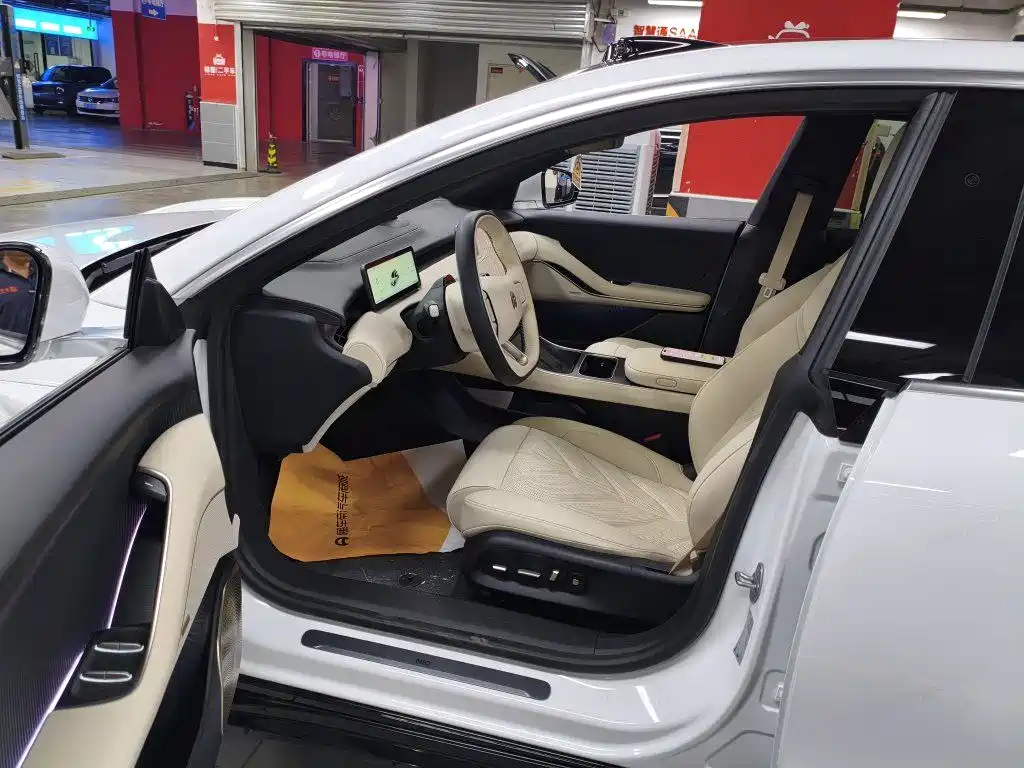 NIO ET5T 2025 75kWh Touring
