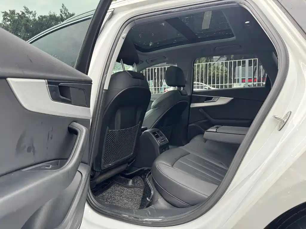 Audi A4 (Import) — миниатюра 12