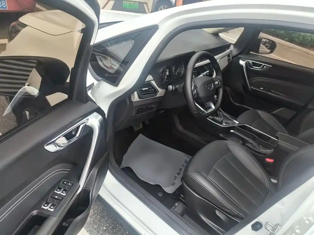 Geely Vision X3 — миниатюра 16
