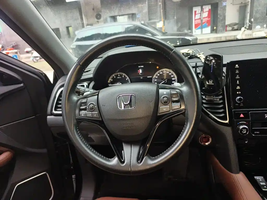 Honda UR-V — миниатюра 11