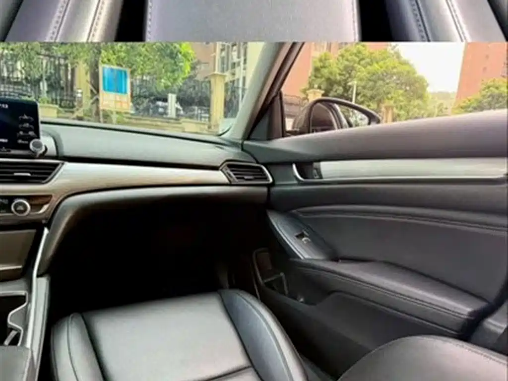 Honda Accord 2018 260TURBO Elite VI