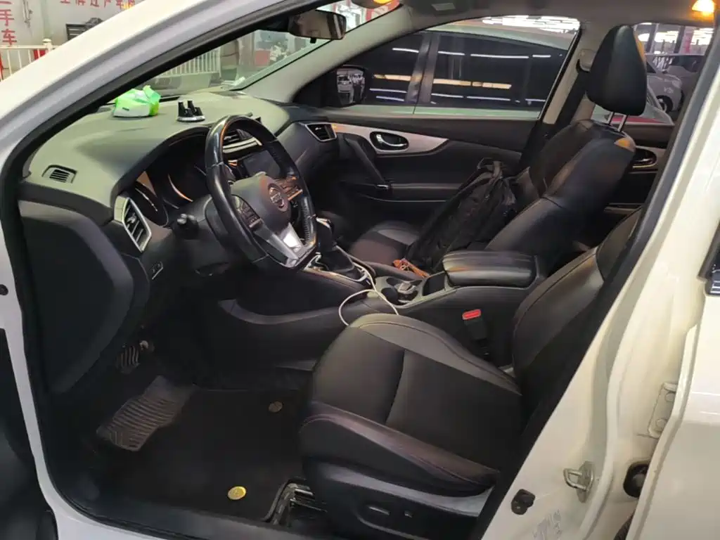 Nissan Qashqai — миниатюра 15