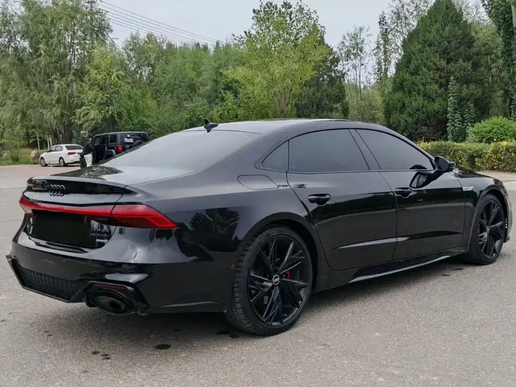 Audi A7L — миниатюра 7