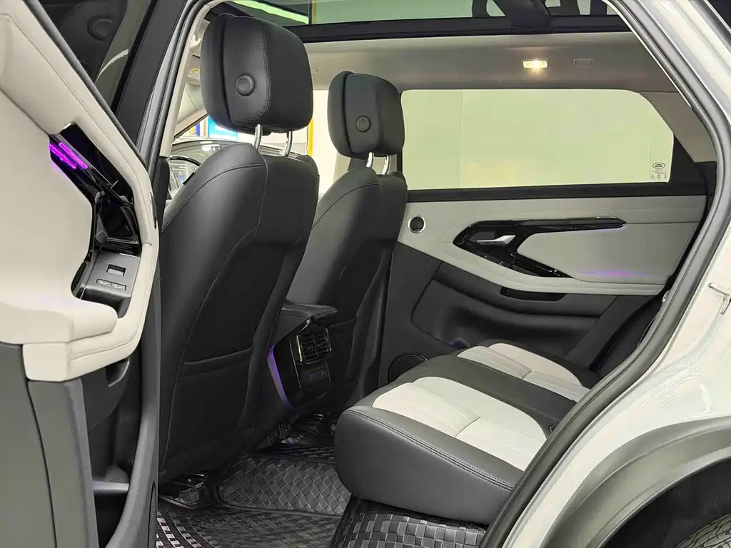 Land Rover Evoque — миниатюра 7