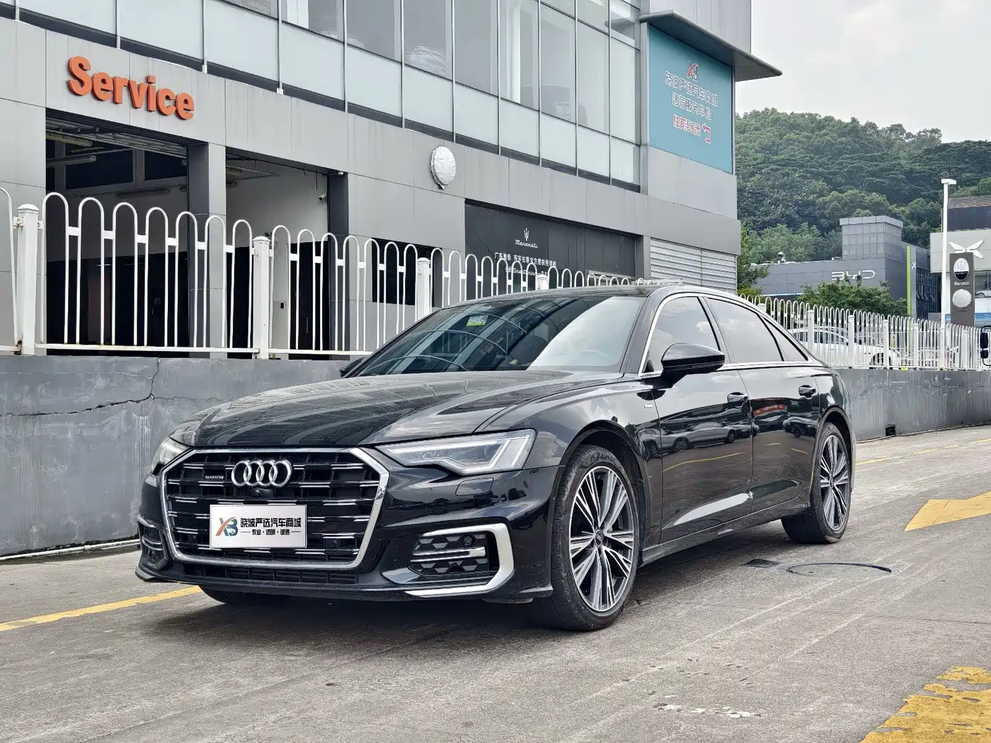 奥迪A6L 2024款 45 TFSI quattro 臻选动感型 2024