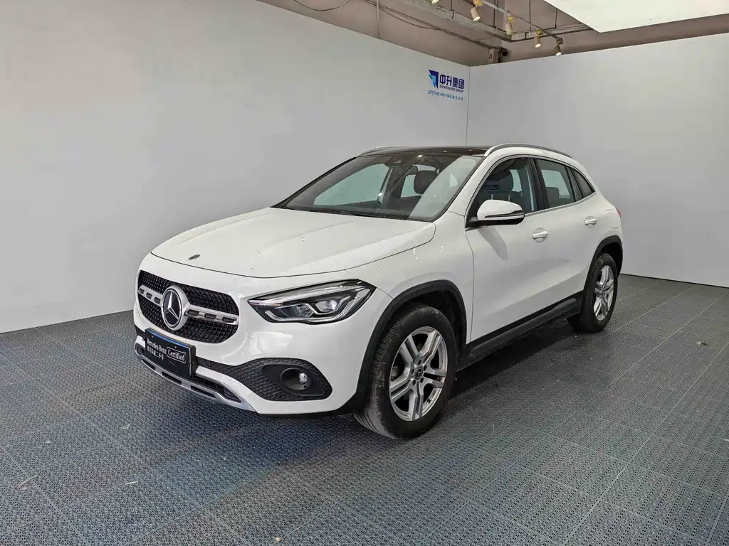 Mercedes-Benz GLA