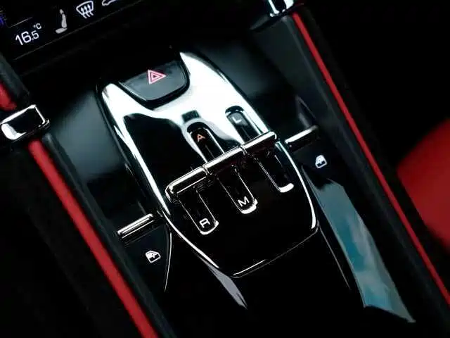 Ferrari Roma — миниатюра 21