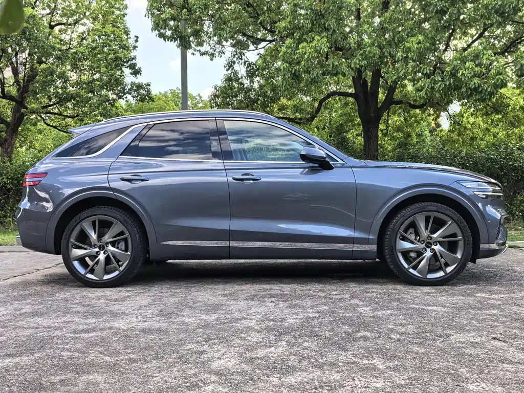 Genesis GV70 — миниатюра 6
