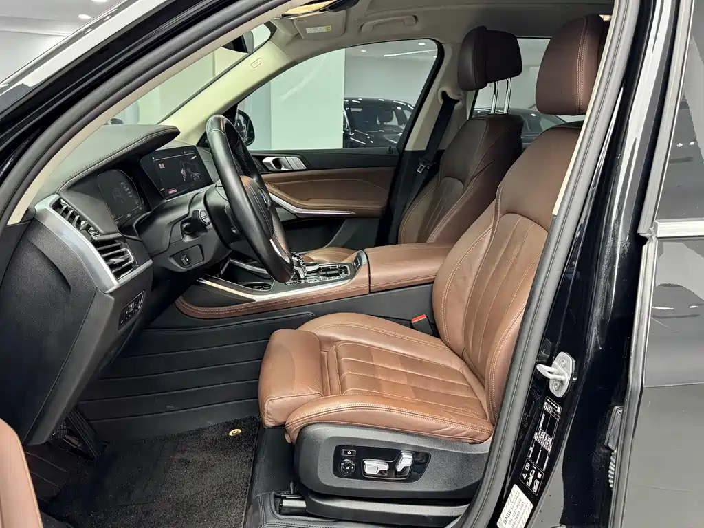 BMW X7 2020 xDrive40i Lead Luxury