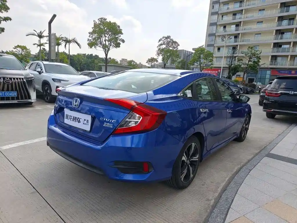 Honda Civic — миниатюра 5