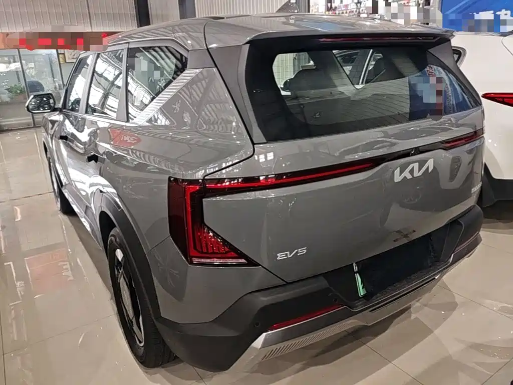 Kia EV5 — миниатюра 5