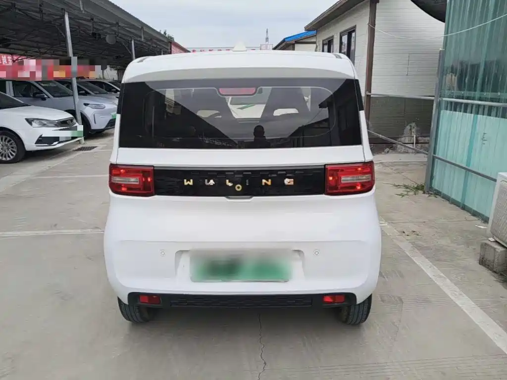 Wuling MINIEV — миниатюра 6