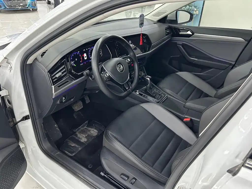 Volkswagen Sagitar 2022 280TSI DSG