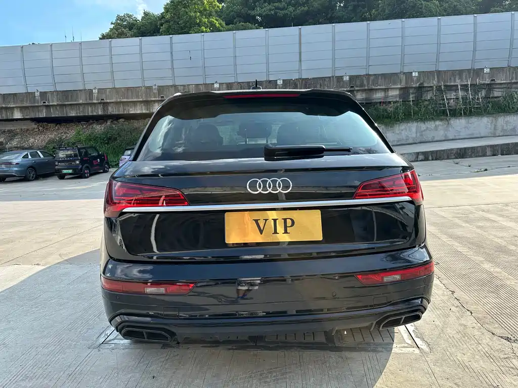 Audi Q5L 2022 40T Luxury