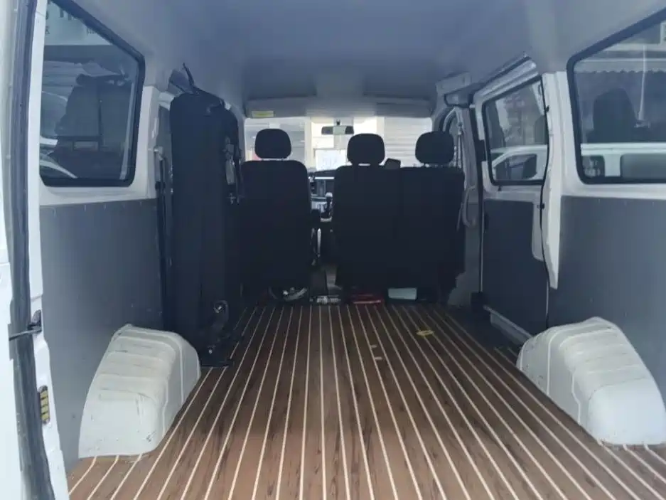 MAXUS V80 — миниатюра 13