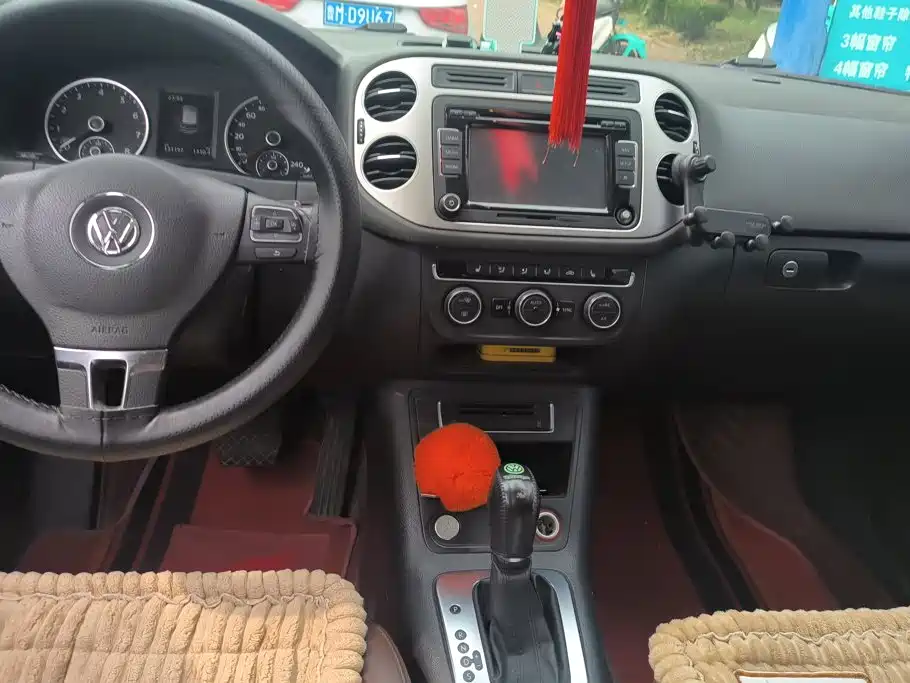 Volkswagen Tiguan — миниатюра 13