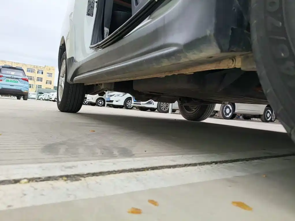 Wuling MINIEV — миниатюра 21
