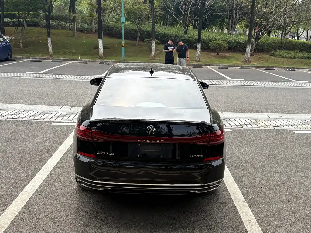 Volkswagen Passat — миниатюра 11