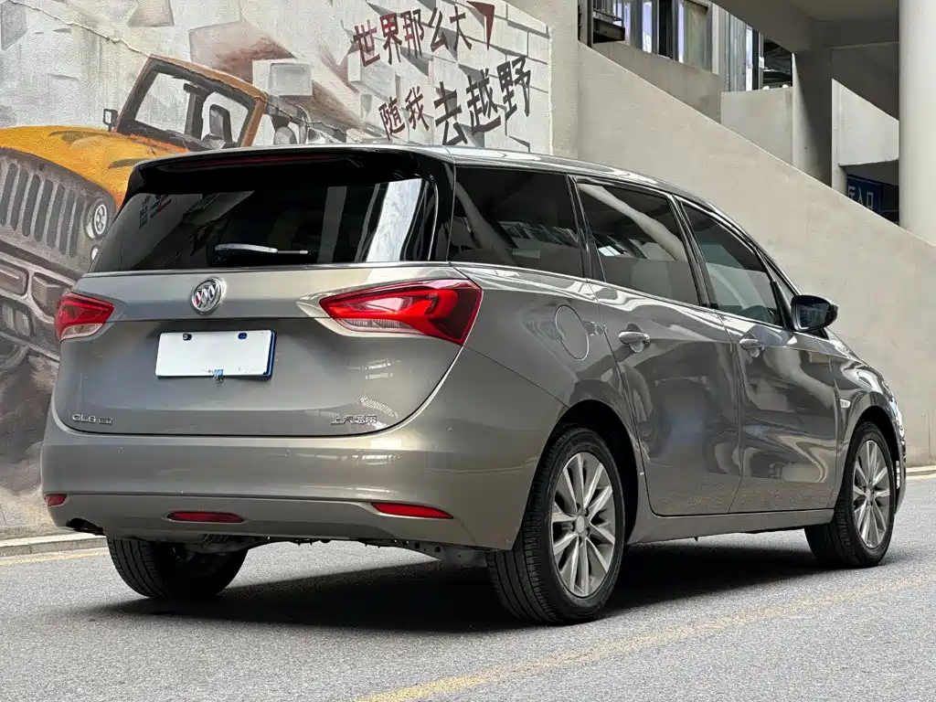 Buick GL6 — миниатюра 5