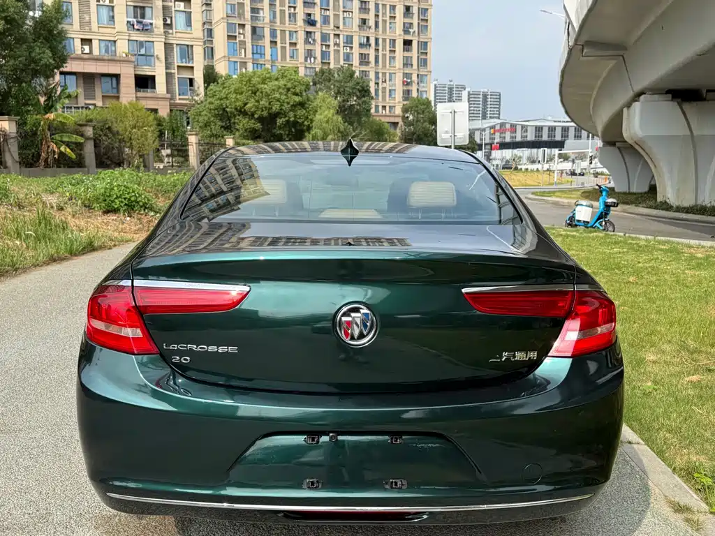 Buick LaCrosse — миниатюра 4