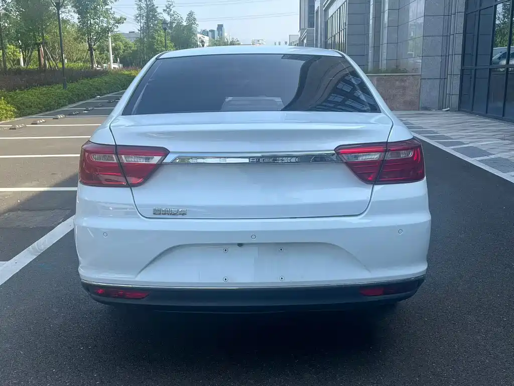 Geely Vision — миниатюра 5