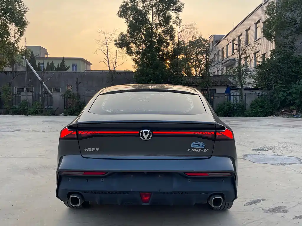 Changan UNI-V — миниатюра 5