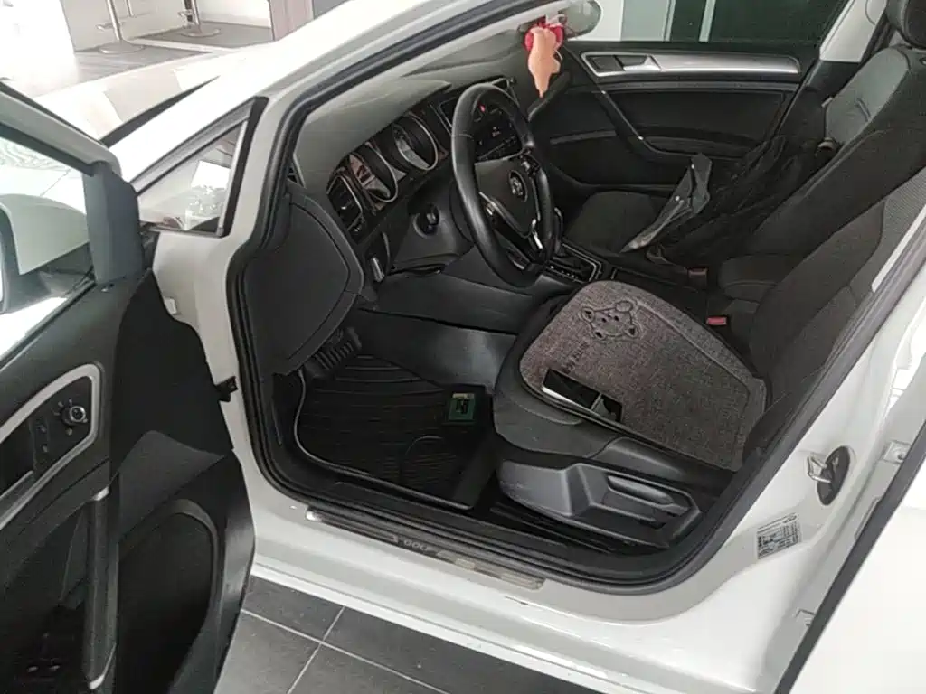 Volkswagen Golf — миниатюра 16