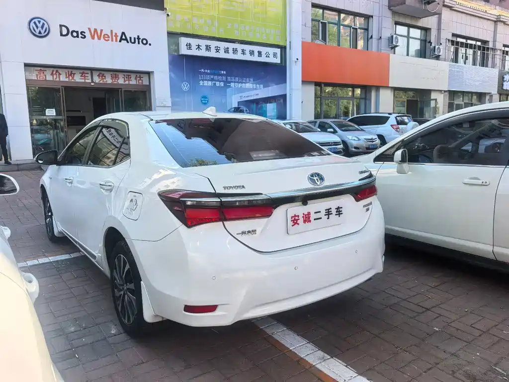 Toyota Corolla — миниатюра 6
