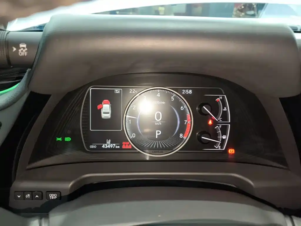 Lexus ES — миниатюра 12
