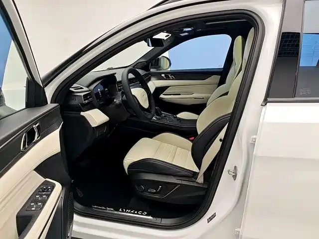 Lynk & Co 01 — миниатюра 10