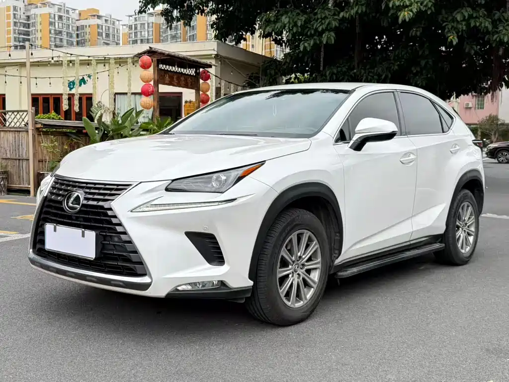 Lexus NX 2018