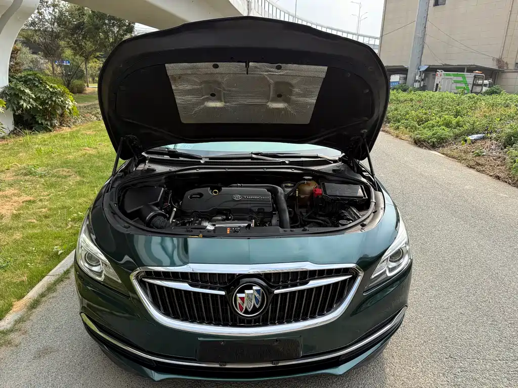 Buick LaCrosse — миниатюра 20