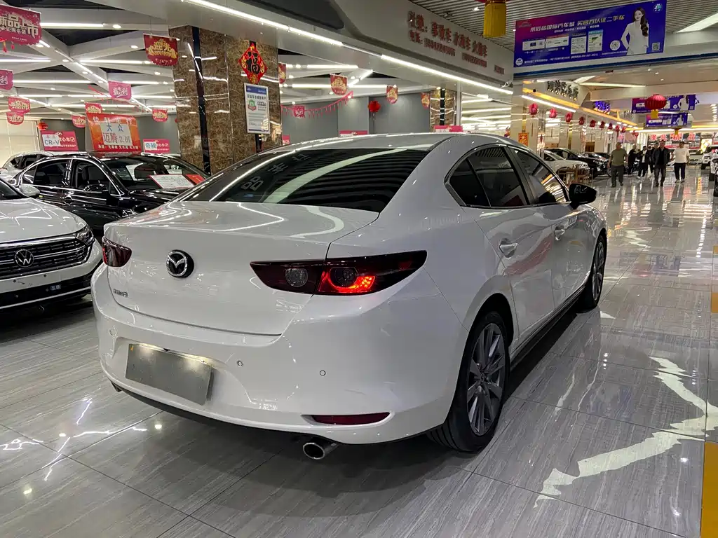 Mazda 3 Axela — миниатюра 6