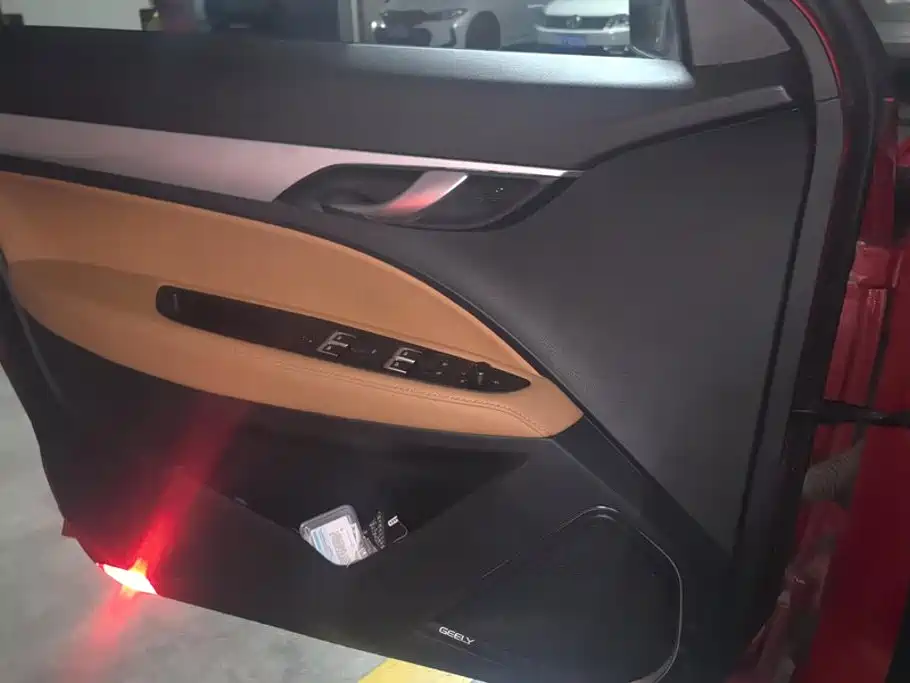 Geely Vision S1 — миниатюра 7