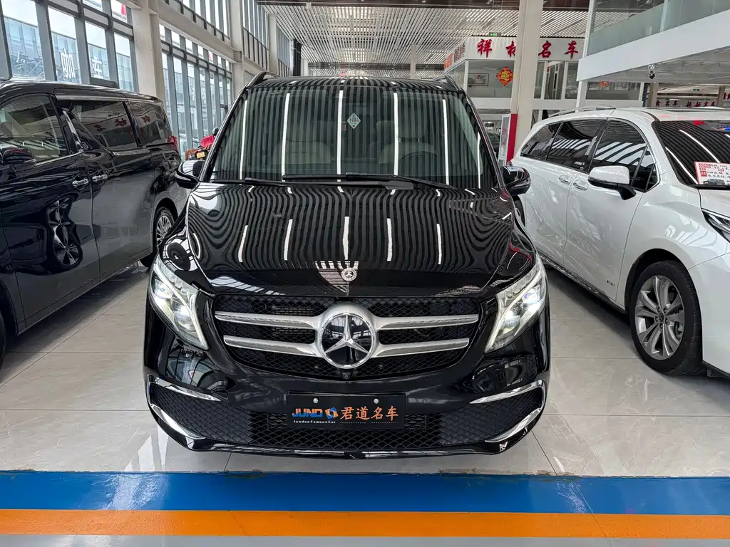 Mercedes-Benz V-Class — миниатюра 2