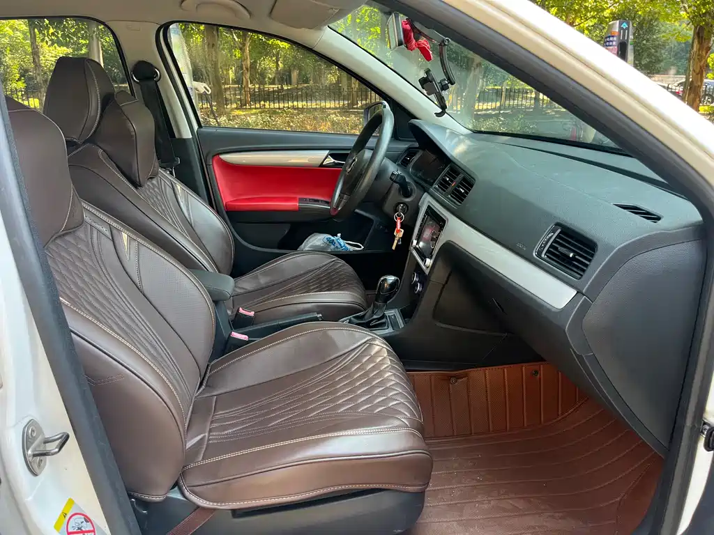 Volkswagen Lavida — миниатюра 10
