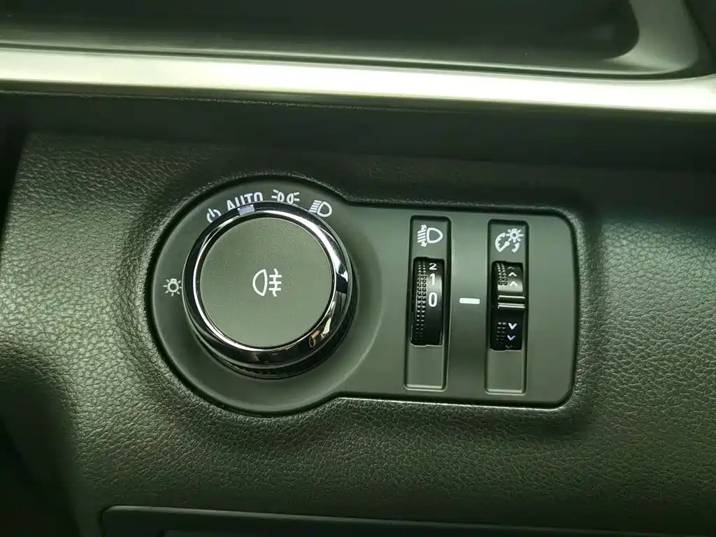Buick GL6 — миниатюра 21