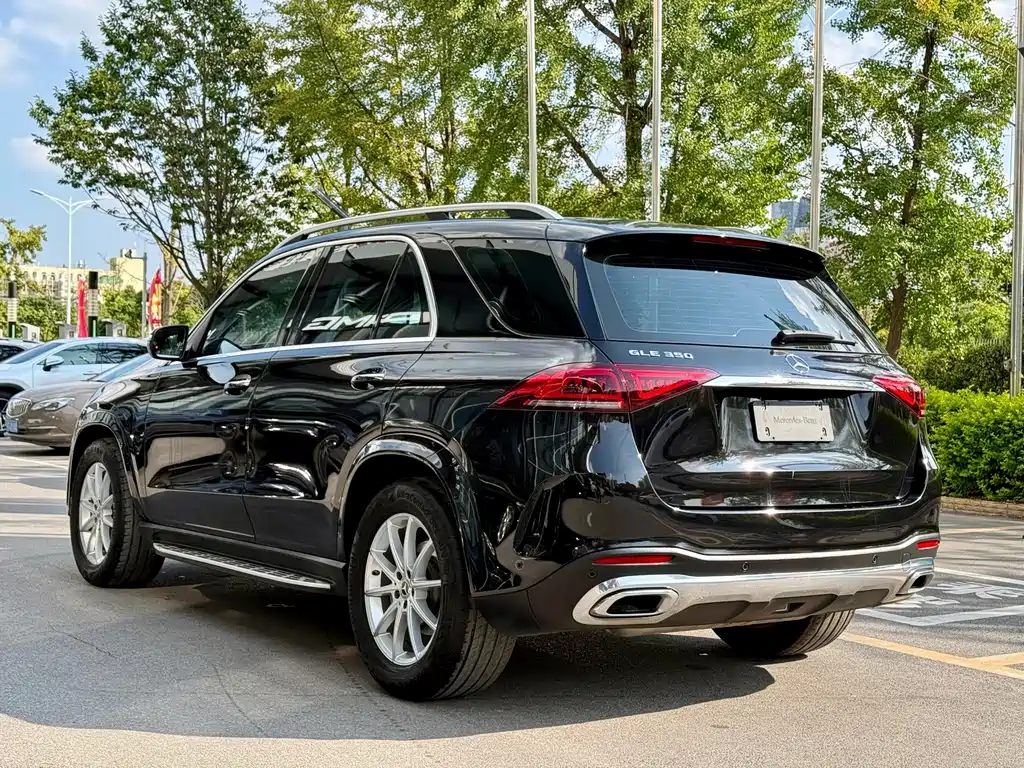 Mercedes-Benz GLE (Import) — миниатюра 7