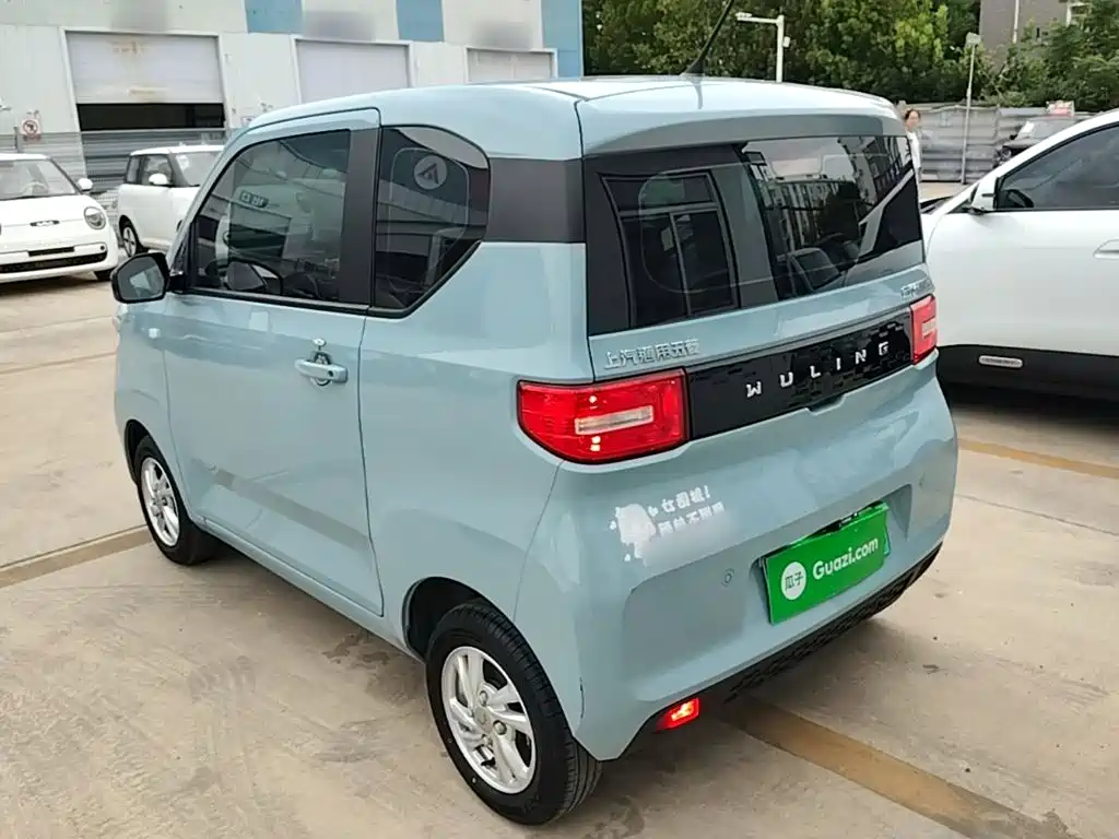 Wuling MINIEV — миниатюра 5