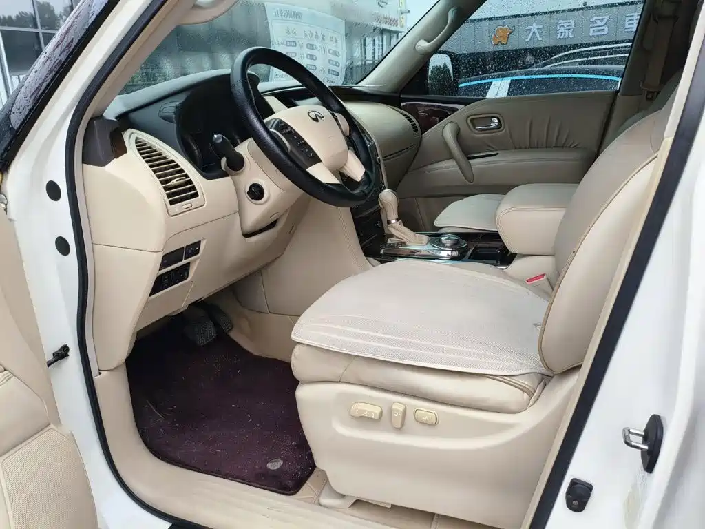 Infiniti QX80 — миниатюра 7