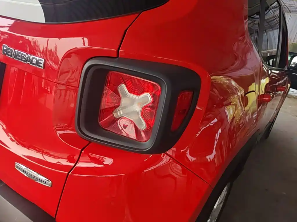 Jeep Renegade — миниатюра 8