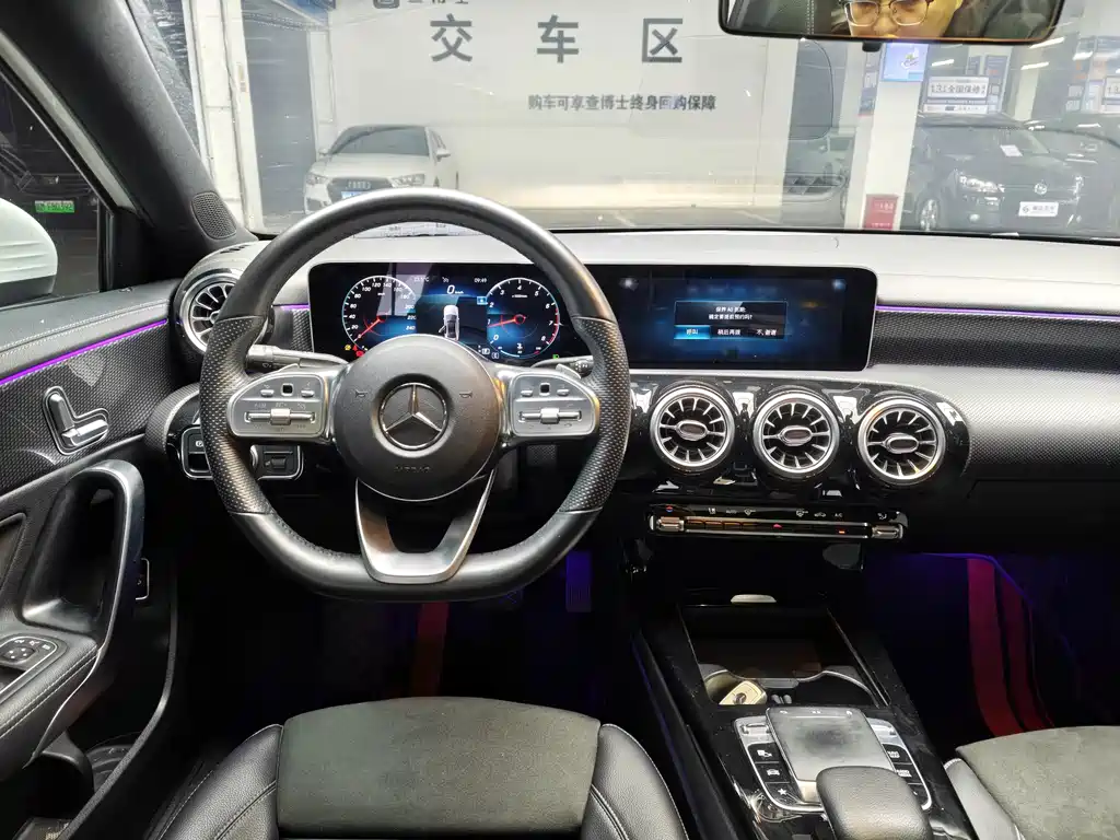 Mercedes-Benz A-Class — миниатюра 7