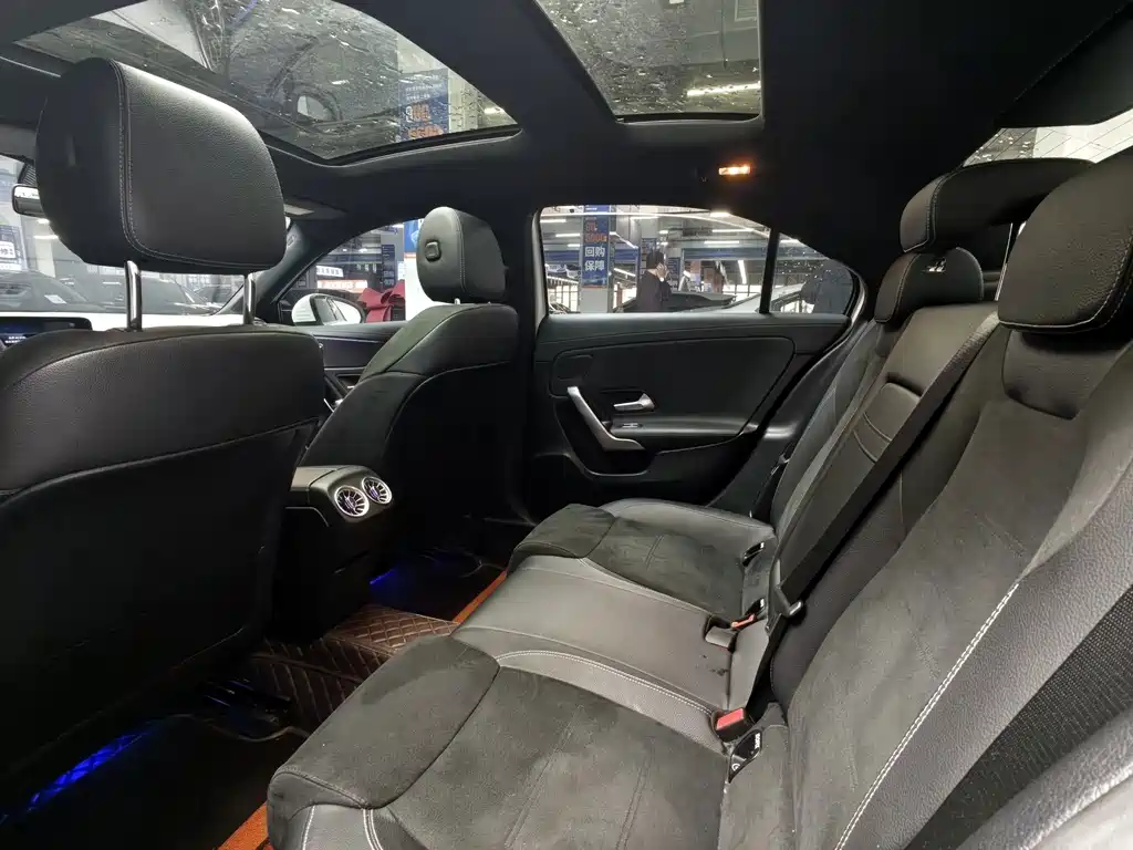 Mercedes-Benz A-Class — миниатюра 6
