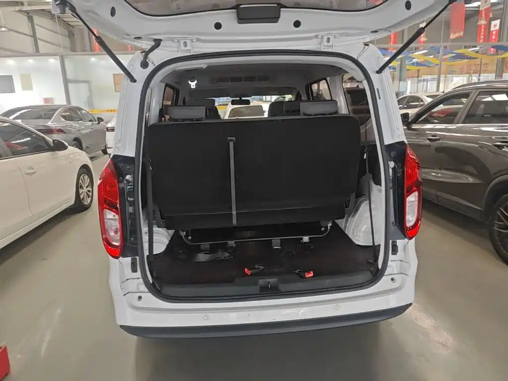 Wuling Hongguang EV — миниатюра 15