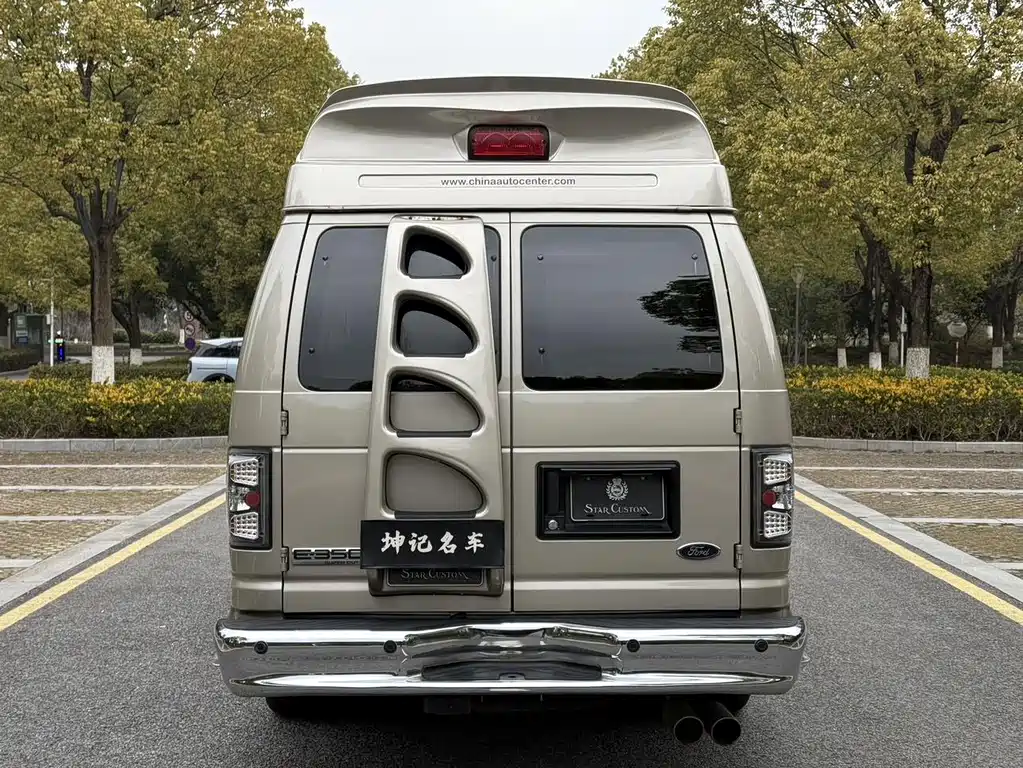 Ford E350 2011 5.4L