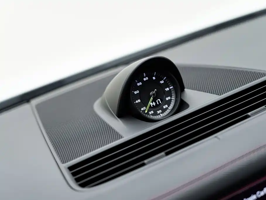 Porsche Panamera Hybrid — миниатюра 24