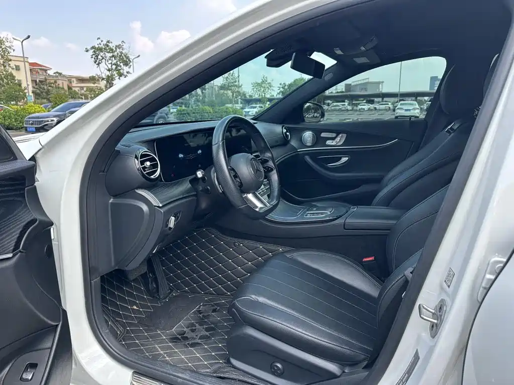 Mercedes-Benz E-Class (Import) — миниатюра 8