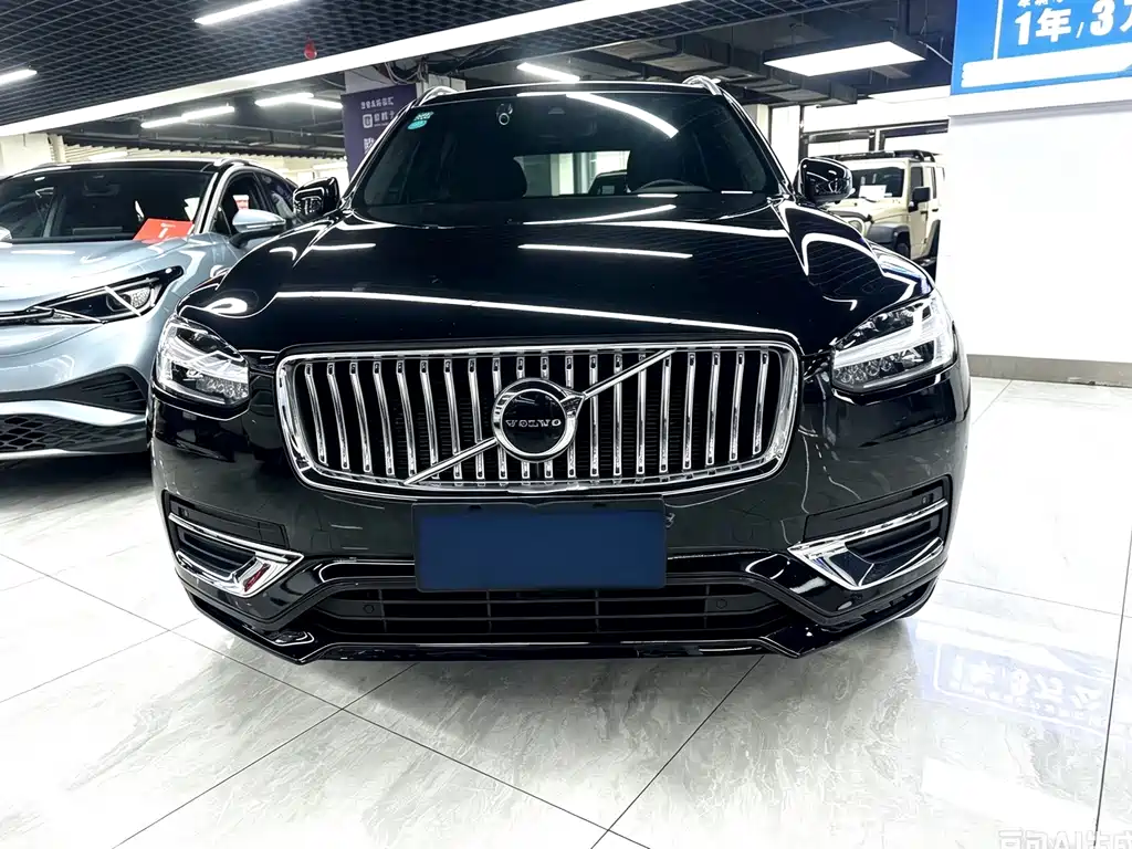 Volvo XC90 — миниатюра 2